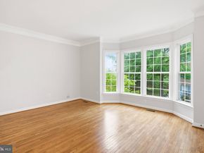 8908 Royal Hannah Lane, Fairfax VA 22031