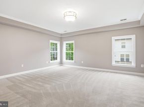 8908 Royal Hannah Lane, Fairfax VA 22031