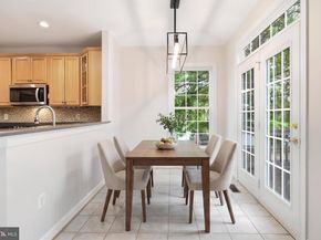 8908 Royal Hannah Lane, Fairfax VA 22031