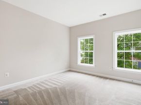 8908 Royal Hannah Lane, Fairfax VA 22031