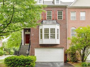 8908 Royal Hannah Lane, Fairfax VA 22031