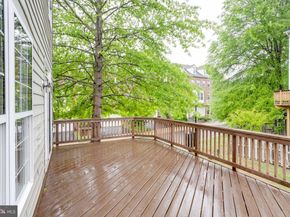 8908 Royal Hannah Lane, Fairfax VA 22031