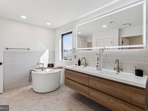 739 N Capitol Street, Philadelphia PA 19130