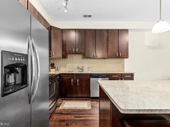 245 15TH Street SE 105, Washington DC 20003