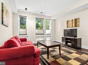245 15TH Street SE 105, Washington DC 20003