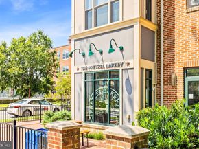 245 15TH Street SE 105, Washington DC 20003