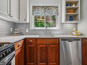 3702 Valley Drive, Alexandria VA 22302