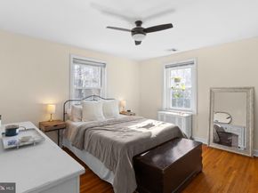 712 Hendren Street, Philadelphia PA 19128