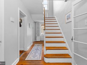 712 Hendren Street, Philadelphia PA 19128