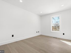 12011 Meadowville Court, Herndon VA 20170