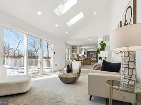 12011 Meadowville Court, Herndon VA 20170