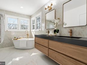 12011 Meadowville Court, Herndon VA 20170