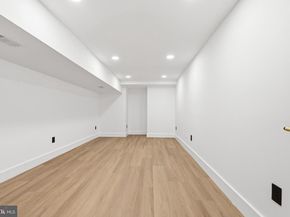 12011 Meadowville Court, Herndon VA 20170