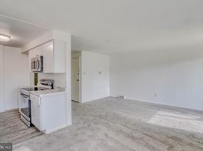 10203 E Keswick Road, Philadelphia PA 19114