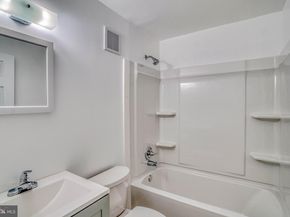 10203 E Keswick Road, Philadelphia PA 19114