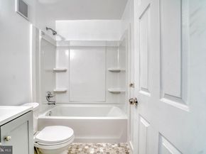 10203 E Keswick Road, Philadelphia PA 19114