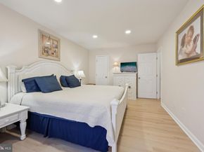 8310 Tobin Road 21, Annandale VA 22003