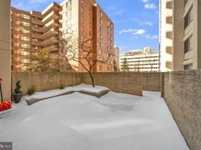 5500 Friendship Boulevard 818N, Chevy Chase MD 20815