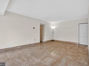 9718 Kingsbridge Drive 103, Fairfax VA 22031