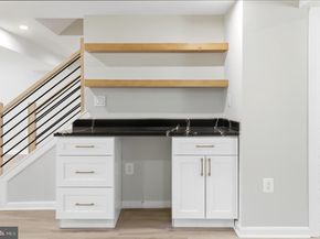 6420 Spring Terrace, Falls Church VA 22042