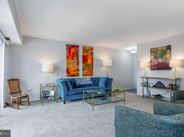 1904 Wilson Lane 101, Mclean VA 22102