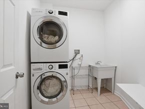 1011 N Orianna Street, Philadelphia PA 19123