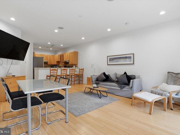 1011 N Orianna Street, Philadelphia PA 19123