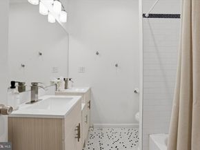 1011 N Orianna Street, Philadelphia PA 19123