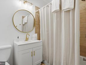 1011 N Orianna Street, Philadelphia PA 19123