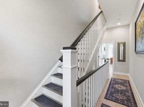 547 Walnut Lane, Philadelphia PA 19128