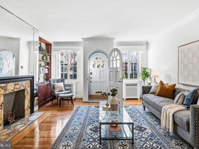 2139 Saint James Place, Philadelphia PA 19103