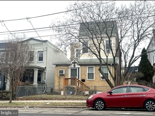 2432 4TH Street NE, Washington DC 20002