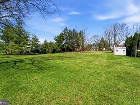 137 Briarwood Drive, Holland PA 18966