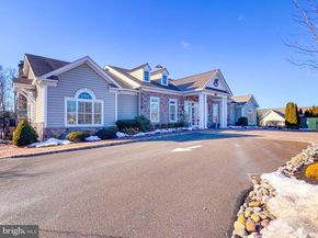 1693 Pierce Way, Yardley PA 19067