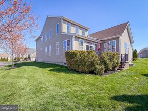 1693 Pierce Way, Yardley PA 19067