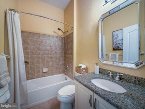 1693 Pierce Way, Yardley PA 19067