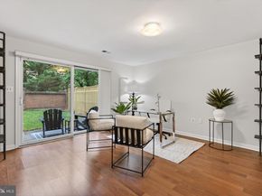 1989 N Adams Street, Arlington VA 22201