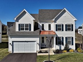 206 Grove Valley Court, Chalfont PA 18914