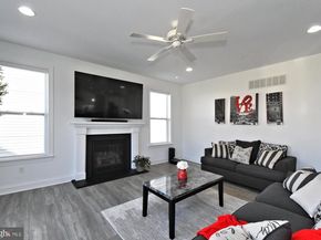206 Grove Valley Court, Chalfont PA 18914
