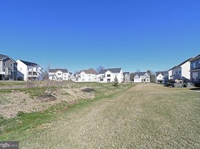 206 Grove Valley Court, Chalfont PA 18914