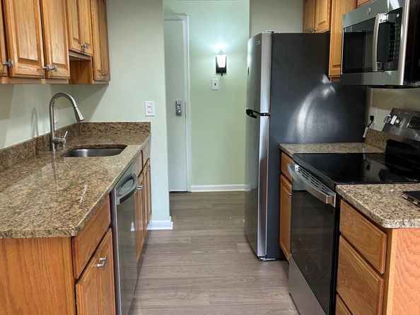 11609 Stoneview Sq 11C, Reston VA 20191