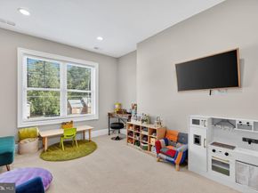 2808 W George Mason Road, Falls Church VA 22042