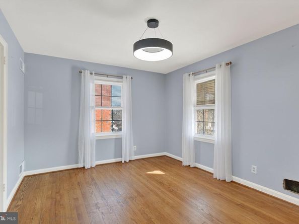 2611 13TH Road S, Arlington VA 22204