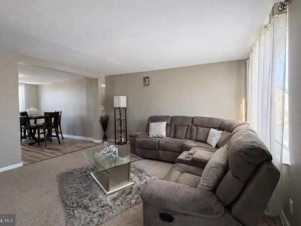 7537 Overbrook Avenue, Philadelphia PA 19151