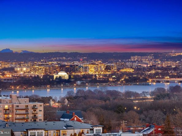 1301 N Courthouse Road 1805, Arlington VA 22201