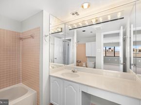 1301 N Courthouse Road 1805, Arlington VA 22201