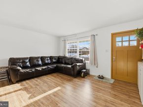 1607 N Brunswick Street, Sterling VA 20164