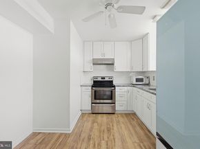 1607 N Brunswick Street, Sterling VA 20164