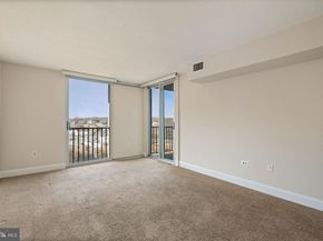 4600 S Four Mile Run Drive 927, Arlington VA 22204