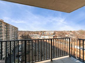 4600 S Four Mile Run Drive 927, Arlington VA 22204